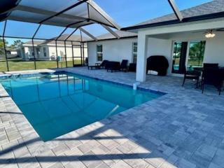 New Build With Heated Pool! Perfect for 2 families! - 3