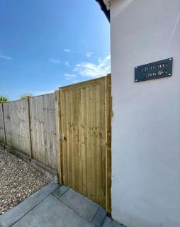 Hillbarn Studio Free Parking & Private Patio - Worthing - 1