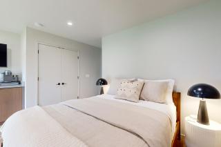 Lucky Strike Suite on the River - Myrtle Creek - 3