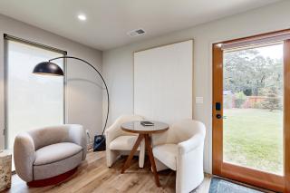 Lucky Strike Suite on the River - Myrtle Creek - 2