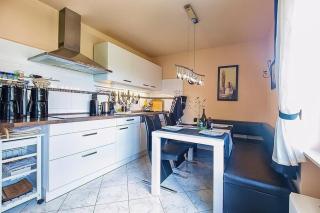 Charmantes Ferienhaus in Mensfelden mit Großem Balkon - Hünfelden - 9