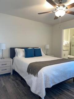 New Construction with Lanai! Great for 2 Families! - Cape Coral - 9