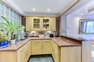 Beautiful Hill House - 2