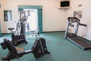 La Quinta Inn by Wyndham Indianapolis Airport Lynhurst - Indianápolis - 7