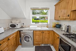 Urban Oasis - Modern 2B-2B Retreat Near Nature - Enfield Lock - 8