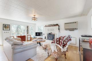 Bear Valley Cozy Cabin - - 8