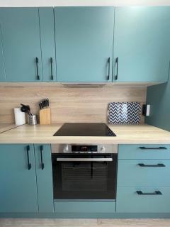 Family apartment - Fully equipped, Close to sandy beaches & restaurants, Pool, Balcony, Garage - Antibes - 2