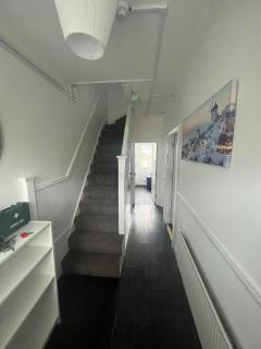 Spacious Family Home - Thornton Heath - 4