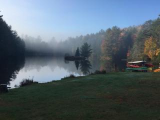 Chalet on Private Alderbrook Lake - Bolton - 7