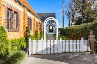 Devonport Cliff top Church conversion - Stunning city views - Devonport - 9