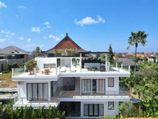 Sunset Rooftop Villa by Betterplace - 0
