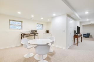 Walk to Lake Michigan Chicago Apt with Deck - 9