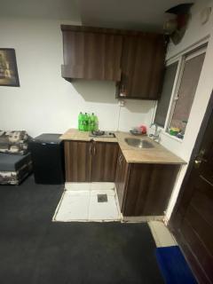 Studio apartment save nd secure - 6