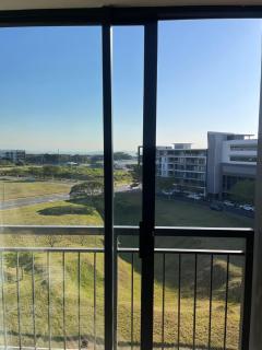 Umhlanga Minimalist Haven - Durban - 2