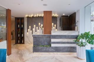 Q-White Crescent - Cochin - 7