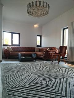 Grey House - Bucareste - 6