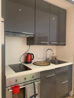 Charmant studio parisien- calme et lumineux -2 PAX - París - 8