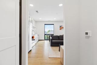 CozySuites on Mass with garage parking #5 - Indianápolis - 1