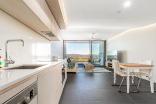 Homey 1BR Apt with Dedicated Workspace - Hosted by Canstay - 7