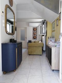 Enjoy Hospitallity at Fully Equipped apartment with Free parking- Happy Place - Pýrgos - 1