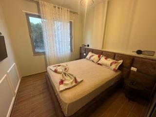 I&S Apartment 6 - Golem - 4