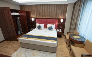 Ramee Guestline Hotel - 9