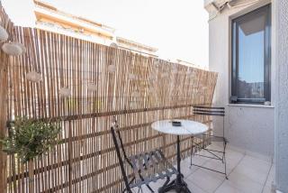 zen- space, pangrati - Atene - 9
