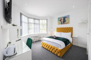 The Kent- Luxury Rooms - 8