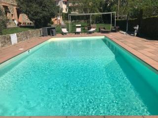 Trilocale con piscina - Nibbiaia - 8