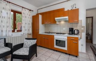 1 Bedroom Cozy Apartment In Kostrena - Kostrena - 8