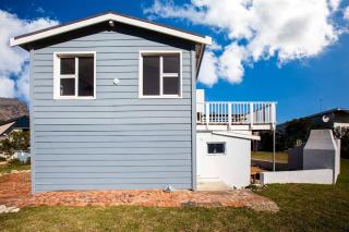 Beautiful family beach cottage! - Pringle Bay - 6