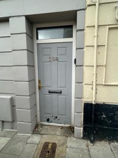 Bright Apartment in the Heart of St Leonards - Newport Beach - 2