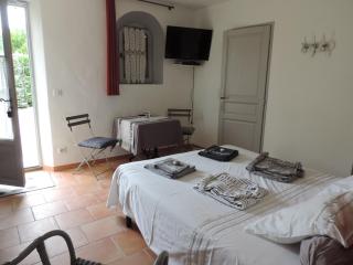 Chambre 2 pers, cuisine d'été le Faré Tchanqué parking gratuit sur place - Cavaillon - 3