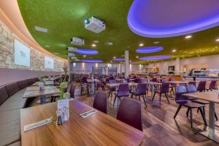 Hilton Garden Inn Stuttgart NeckarPark - Stuttgart - 5