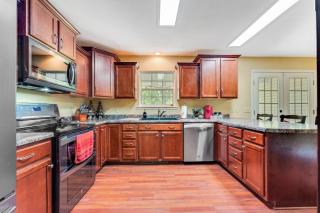 Flippin Haven- Spacious & Cozy Retreat home - Flippin - 7