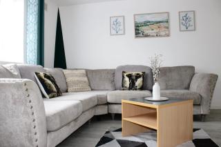 Juniper Apartment - 2 Bedroom - Goodmayes - 8