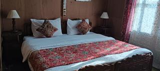 Golden Crest DALLAKE - Srinagar - 5
