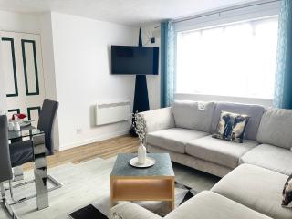 Juniper Apartment - 2 Bedroom - Goodmayes - 8
