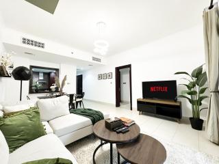 Trophy 2BR Aladdin Estate w Burj Khalifa View - 0