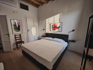 Crocetta Charme 2broom with Terrace - Milan - 8