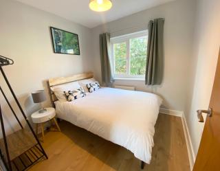 2 Bedroom Flat near Redhill train station, easy access to Gatwick & London - Redhill - 3