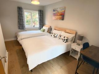 2 Bedroom Flat near Redhill train station, easy access to Gatwick & London - Redhill - 6