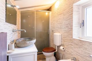 Typical Livorno Apartment with Covered Terrace! - Livorno - 6