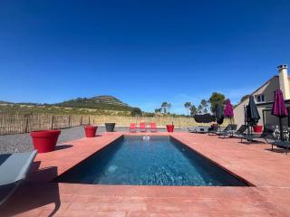 Maison de charme, piscine et vue panoramique - Mudaison - 0