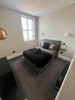 Stunning 2 Bedroom Ground Floor Sea View Apartment - Llandrillo-yn-Rhôs - 2