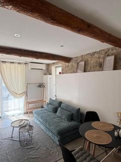 Studio avec piscine - Nîmes - 2