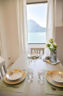 La tua finestra su Varenna-Como- - - 7