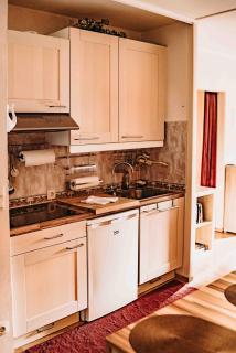 Apartment 7 115 - 3