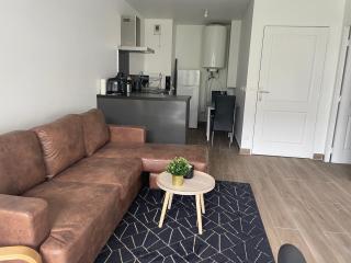 Charmant deux pièces avec balcon - 9