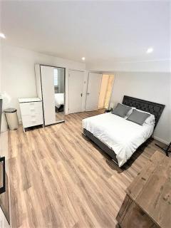 Goodge Street Apartments - London - 6